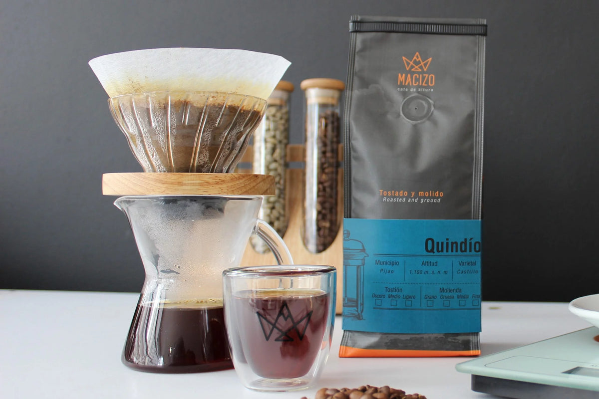V60 01 cristal base madera + cuchara